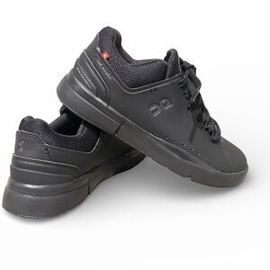 On Running THE ROGER Advantage Low-Top Sneakers